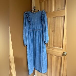 Light Blue Denim Maxi Dress jeans with Ruffle Shoulders